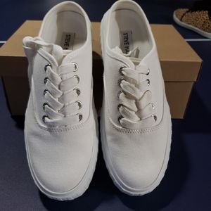 NIB SM Scotch White Flats